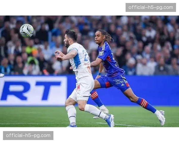 通讯:克莱蒙特小城在保级重压下的24小时 通讯:克莱蒙特小城在保级重压下的24小时